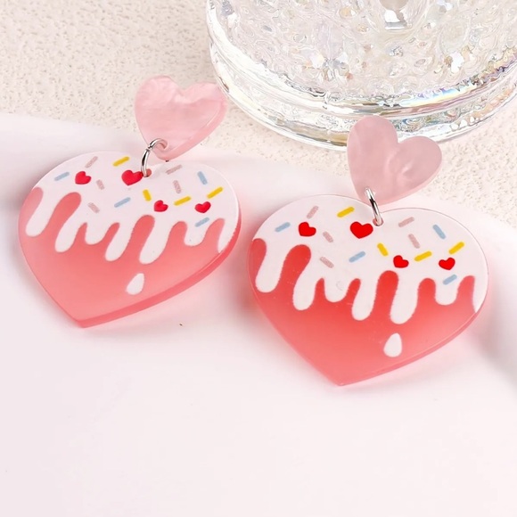 Adorable Acrylic Sprinkle Heart Earrings ❤️ - Picture 2 of 3